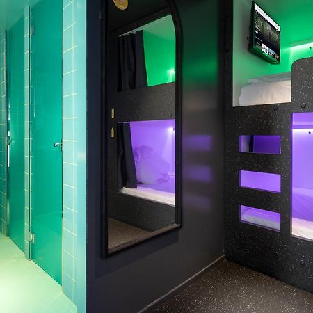 Amistat City Hostel Барселона Экстерьер фото