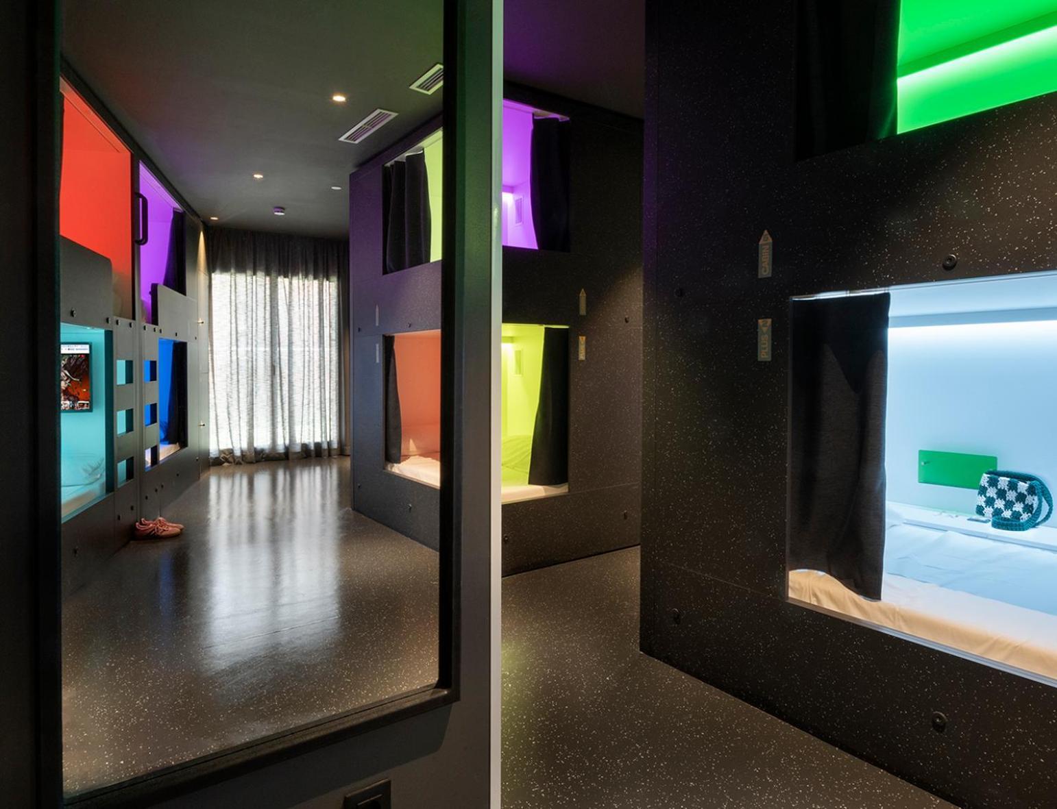 Amistat City Hostel Барселона Экстерьер фото